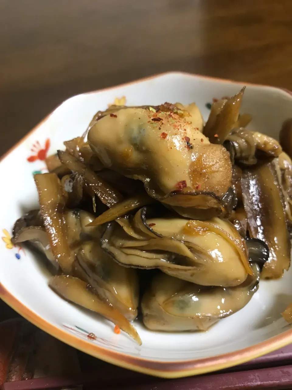 ゆっこさんの料理 牡蠣の佃煮♪
新生姜と牛蒡プラスでカサ増し🤗|とんちんさん