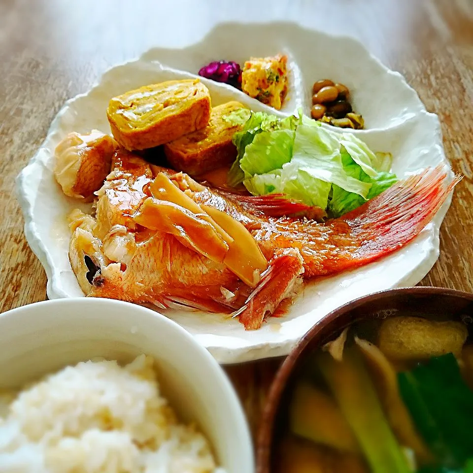 煮魚定食【赤魚】|プチテンよすさん