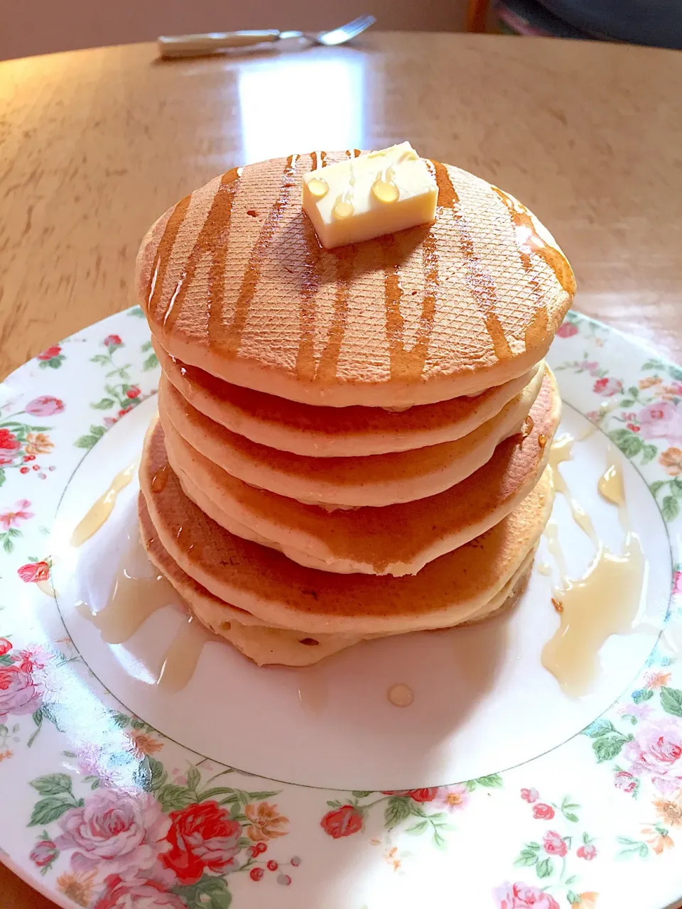 ホットケーキ🥞
『重ねてみて👦💕』ってゆーから、重ね切りに🙆‍♀️💮|ふみぃさん