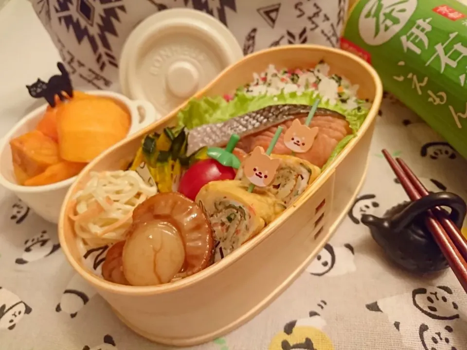 Snapdishの料理写真:シャケ弁♡|glutton_maaさん