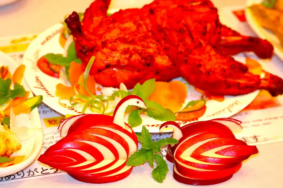 Tandoori chicken whole...|たつのナンカレーハウスインド料理 indian foodさん