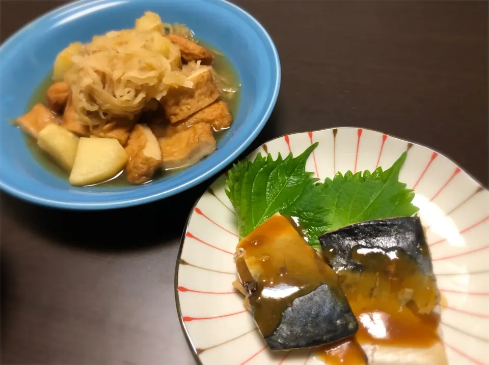 Snapdishの料理写真:#サバの味噌煮
#切り干し大根じゃがいも煮物|ほーりーさん