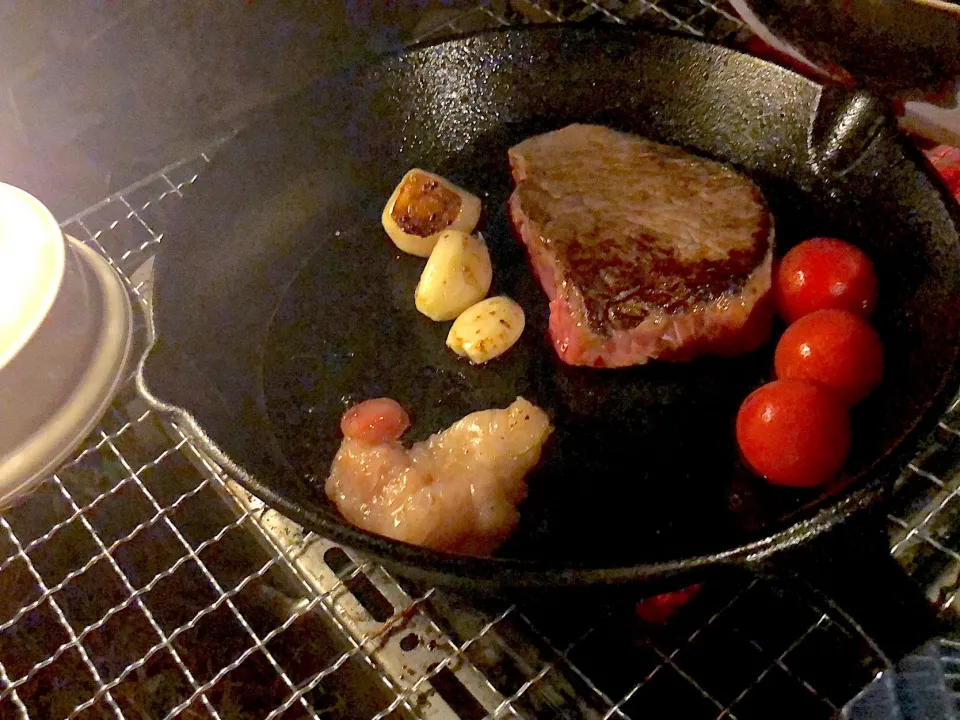 Snapdishの料理写真:ステーキ🥩
 #キャンプ飯|LaLamamaさん