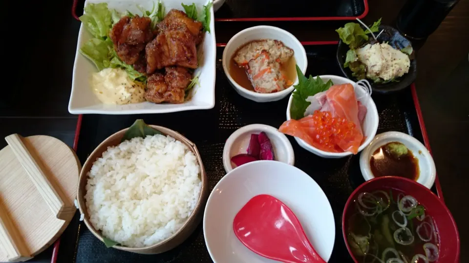 とり🐓の甘辛定食 刺身🐟小鉢付|ファンメイ🌺さん