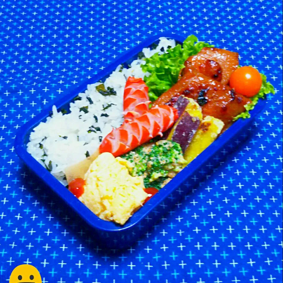 息子のお弁当(ﾘｸ、わかめご飯😐)|かあたん(元ポップン)さん