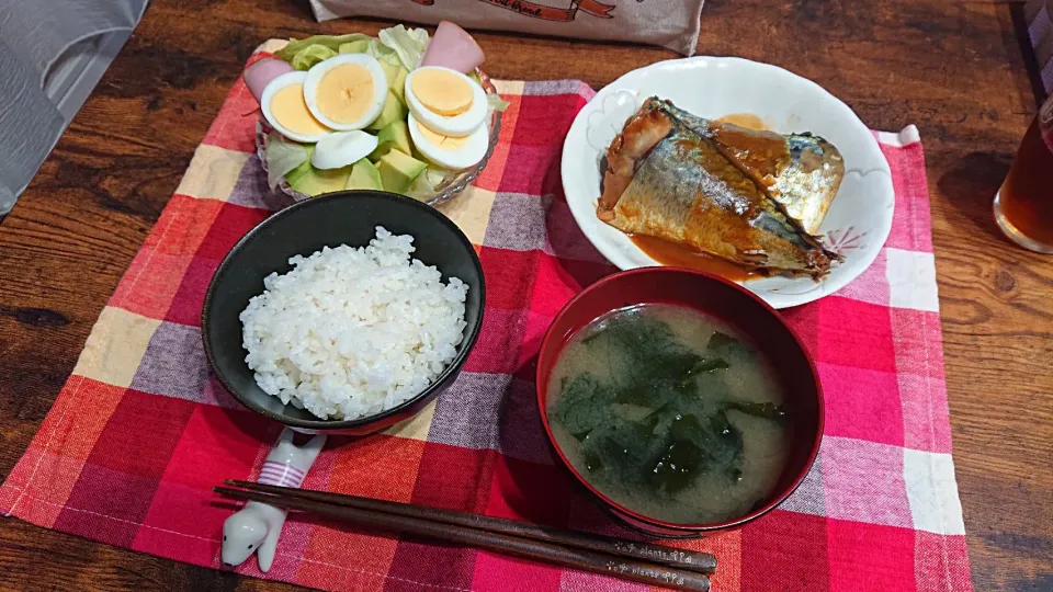 Snapdishの料理写真:さばの味噌煮定食風|ぽよぽよまゆかさん