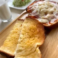 Snapdishの料理写真:ブリオッシュ食パン🍞|tomatoさん