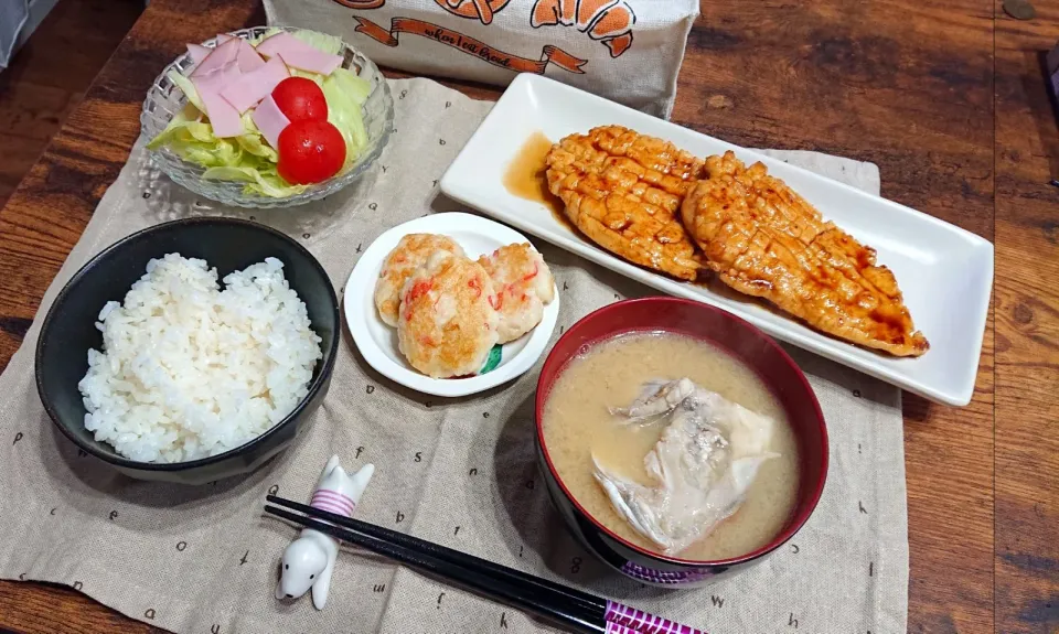 鶏むね肉の蒲焼き定食|ぽよぽよまゆかさん