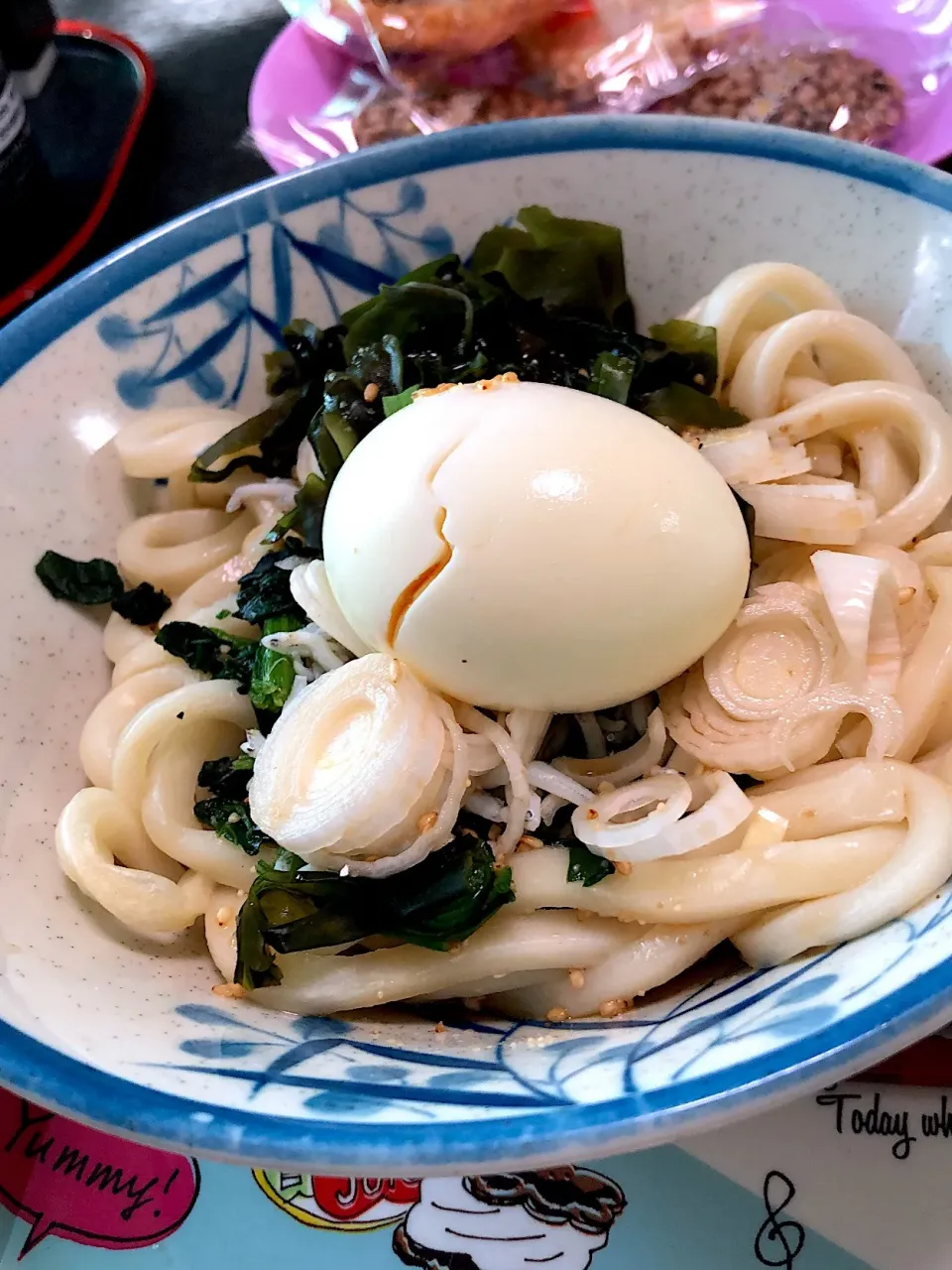 Snapdishの料理写真:ぶっかけうどん。半熟卵乗せ|atoriさん