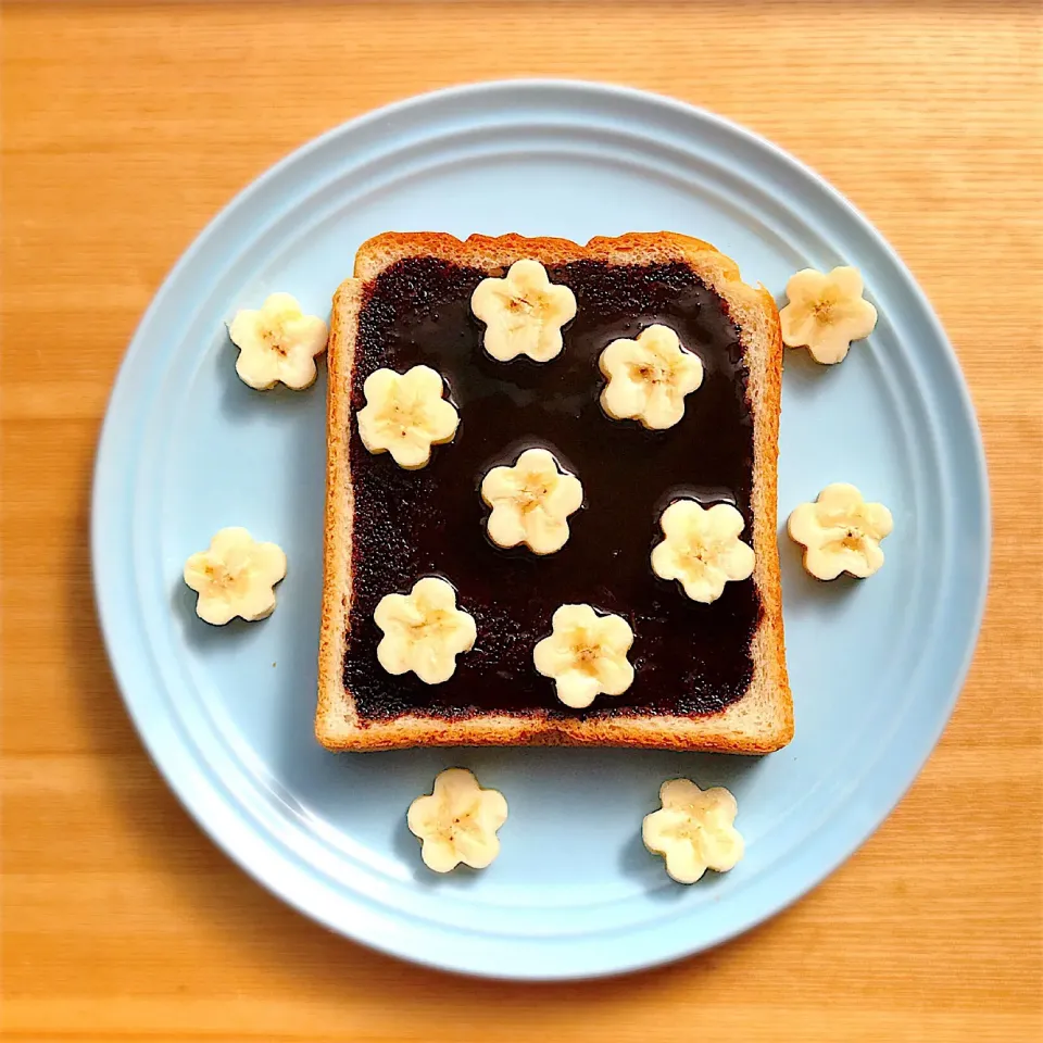 Snapdishの料理写真:チョコバナナトースト|さくらんぼ🍒さん