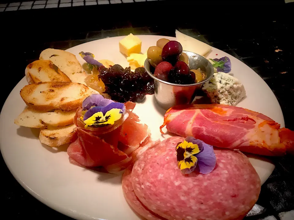 Meat and cheese board|Sean Bruegmanさん