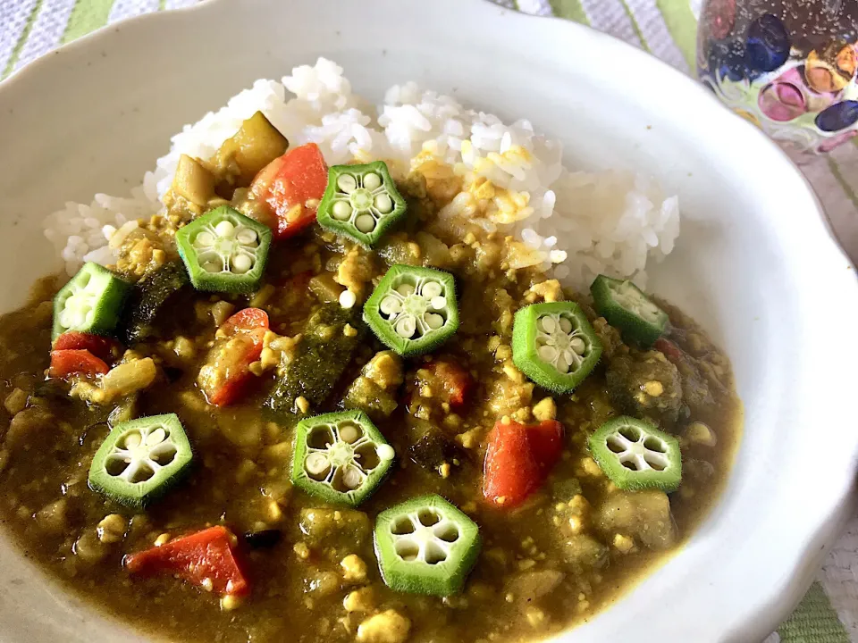 夏野菜のカレー|まちのこカフェさん