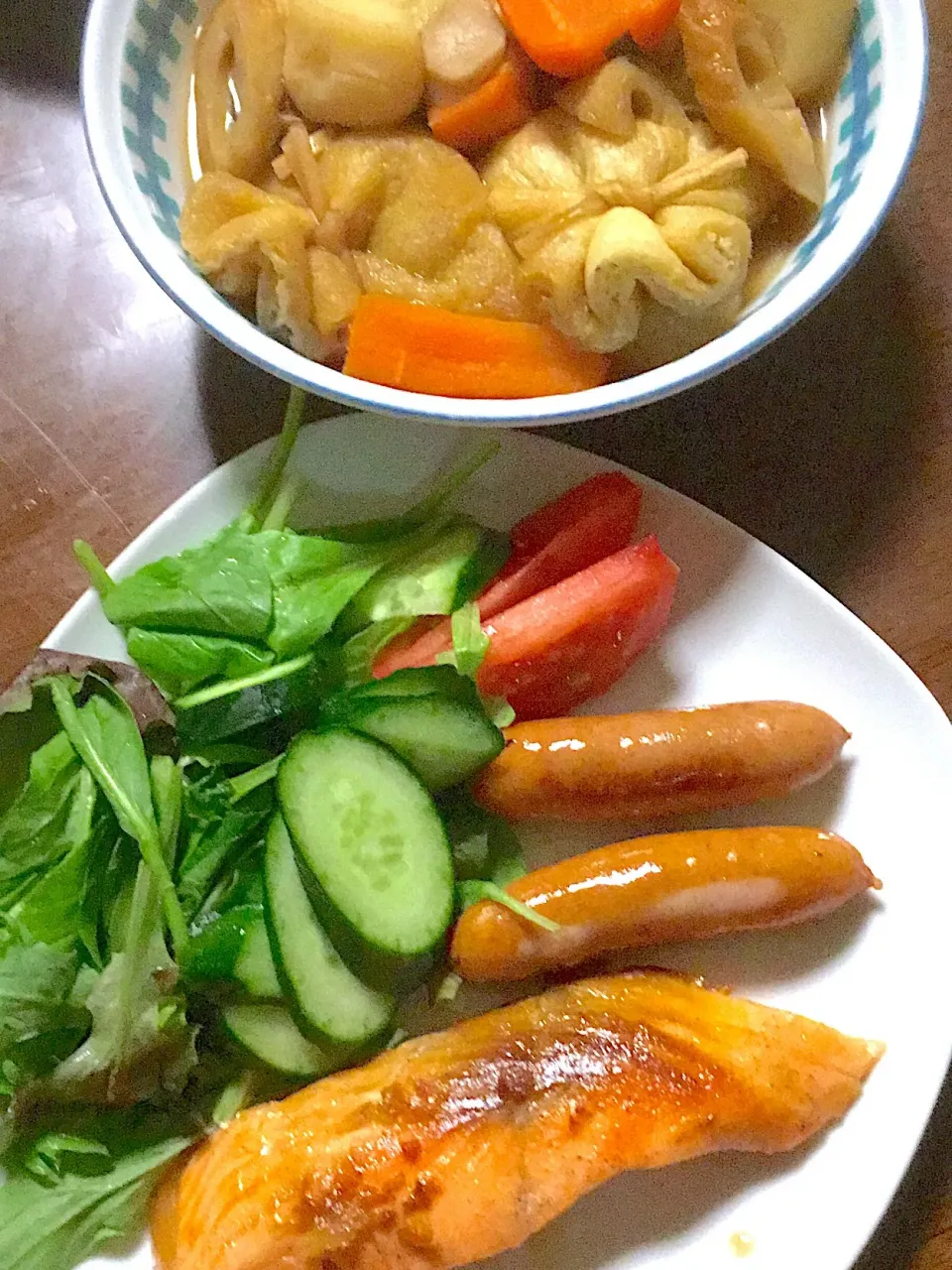 鮭のバター焼き ウィンナー   サラダ🥗   巾着入り煮物|掛谷節子さん