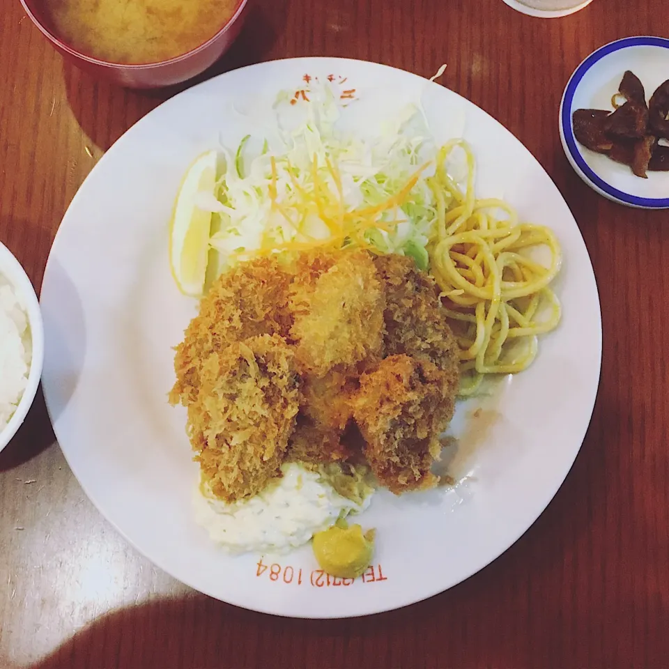 カキフライ定食|azuuuzaさん