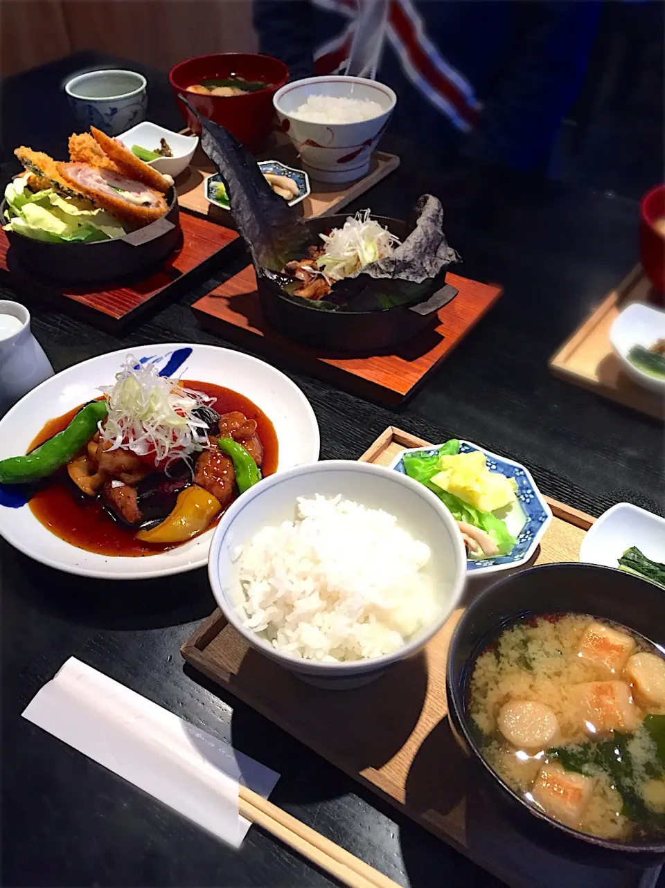 彩り野菜と豚の黒酢炒め、酢重風鉄板カツ、豚の朴葉焼き🐷@軽井沢 レストラン酢重正之 #レストラン酢重正之|K.Sさん