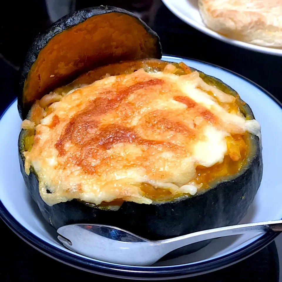 カンタン味噌が隠し味！ 豆乳かぼちゃグラタンのレシピ動画・作り方 | DELISH KITCHEN|めぐみさん