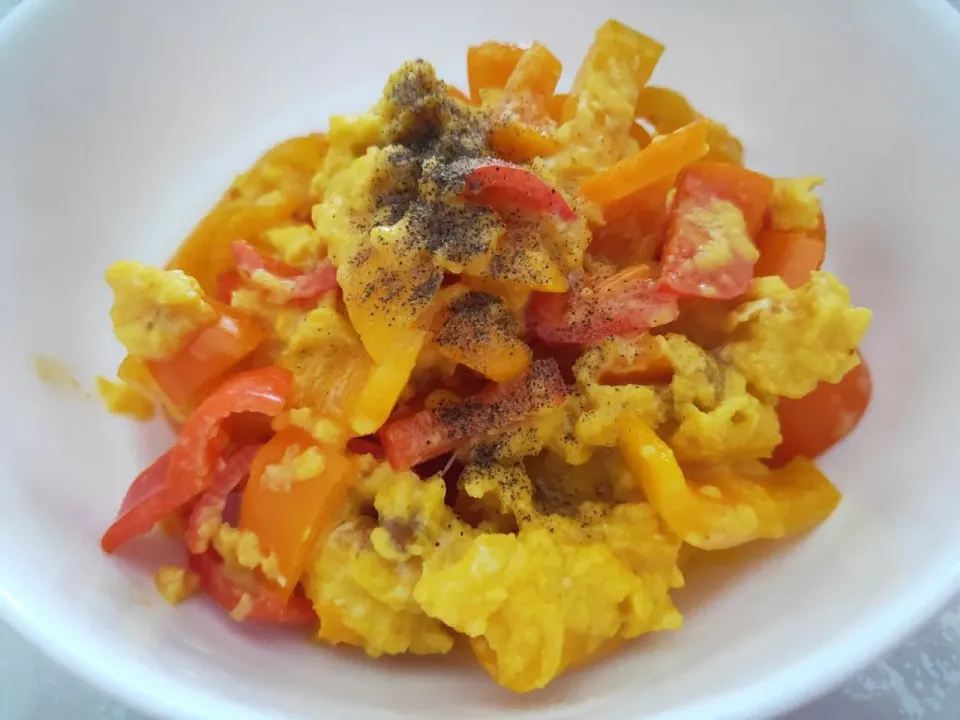 Pepper Cheesy Scrambled Egg|Ann Chenさん