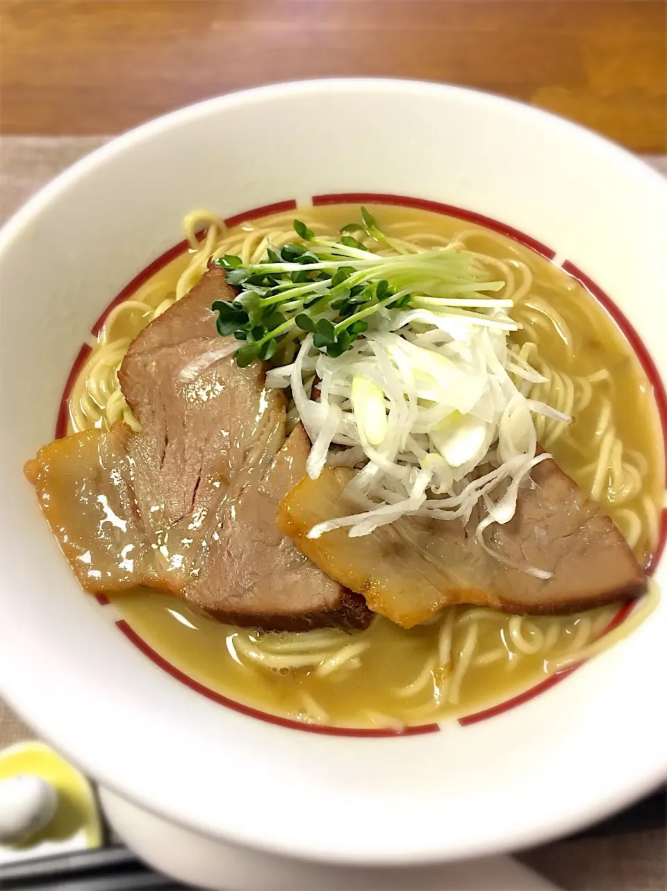 Snapdishの料理写真:豚骨魚介ラーメン
 #自作ラーメン|morimi32さん