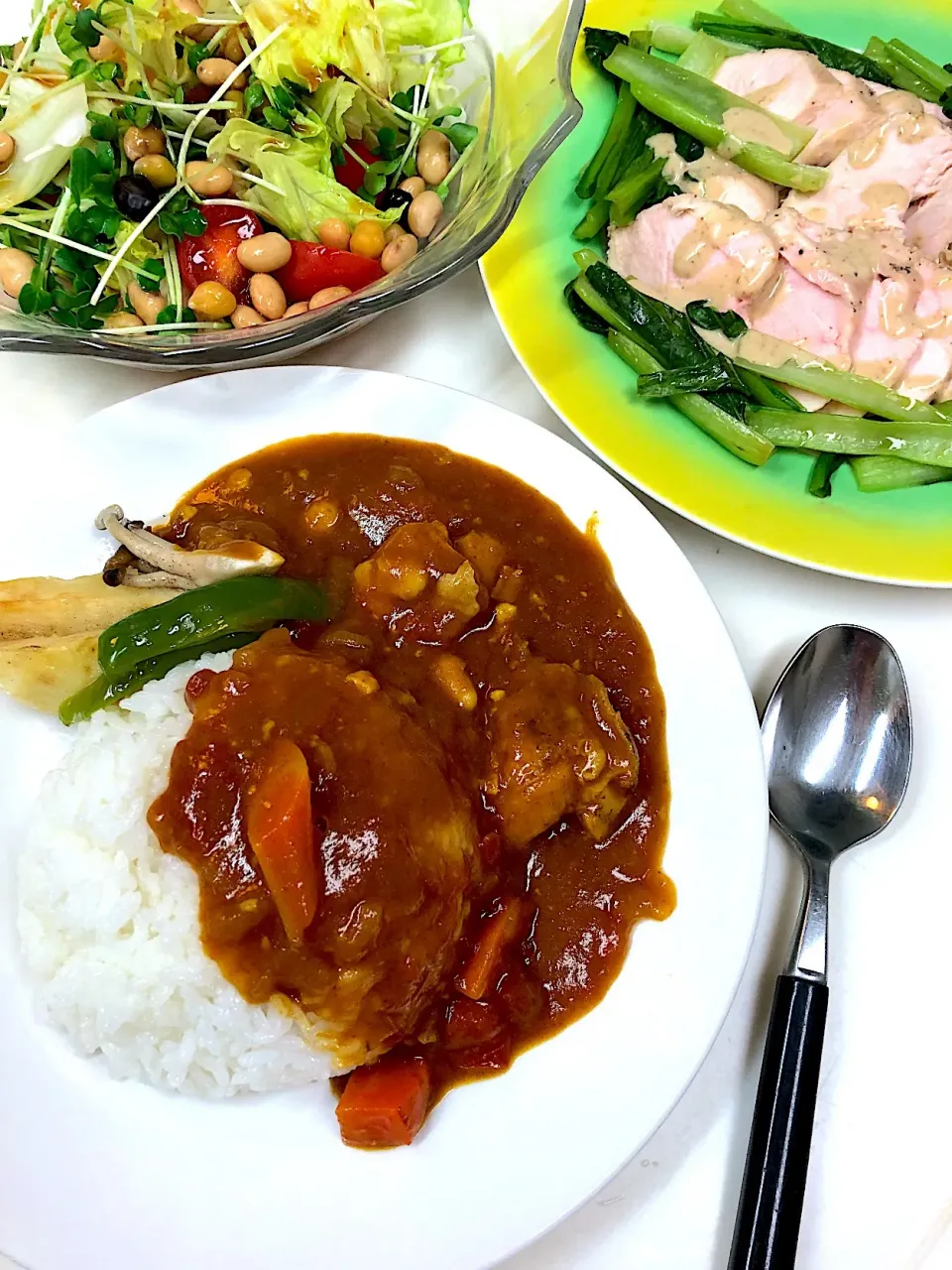 チキントマトカレー|しのてらさん