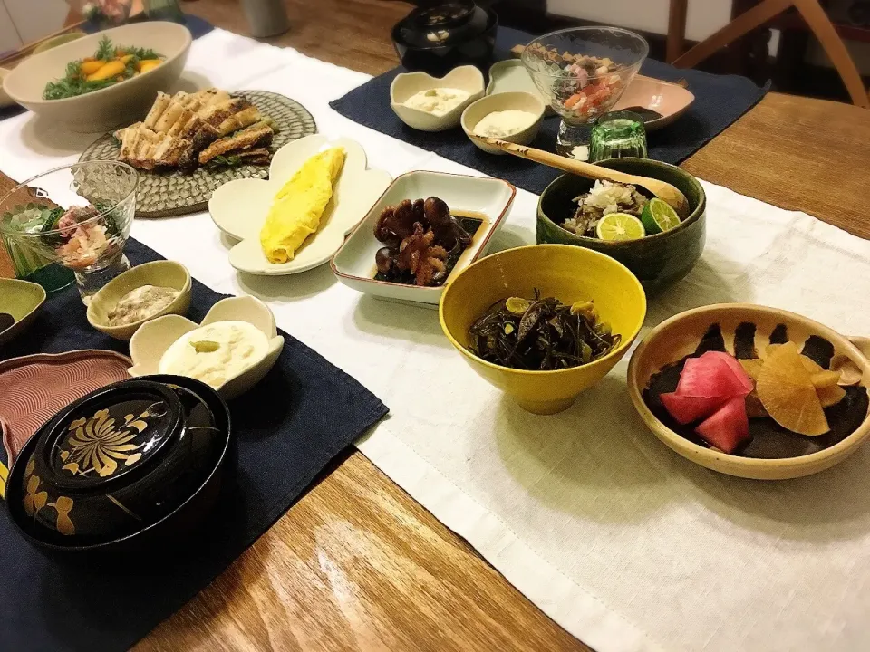 Snapdishの料理写真:月曜日の晩ごはん #海外でも和食  #日本酒|ちびワビさん