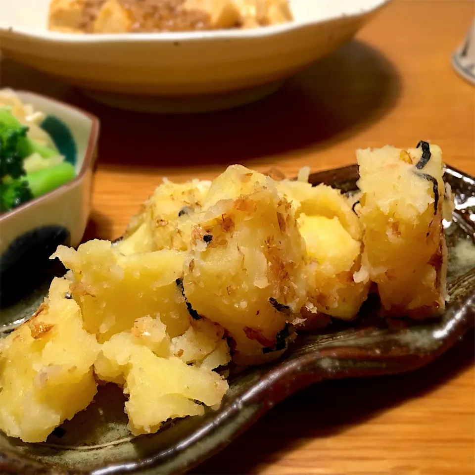 じゃがいもの梅かつお海苔和え|むぎこさん