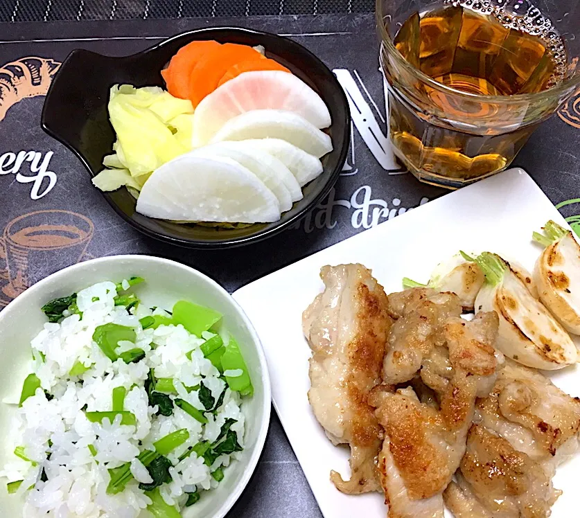 チキンの柚子ごしょう焼き、
カブの葉ご飯、カブの塩焼き、温サラダ|ちぐあささん