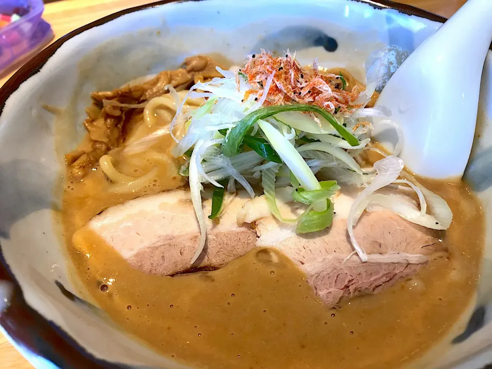 濃厚エビ味噌ラーメン🦐🍜|buhizouさん