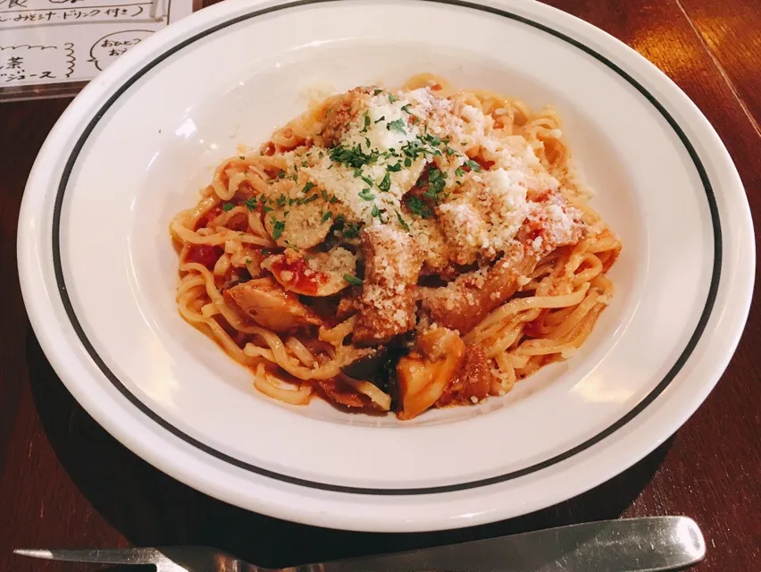 鶏肉とマッシュルームのカチャトラ風スパゲティ🍝|chan mitsuさん