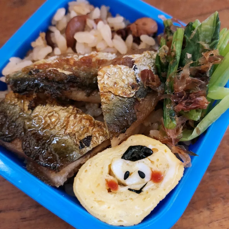 Snapdishの料理写真:タコ飯とイワシの蒲焼きお弁当♡|はるちるさん