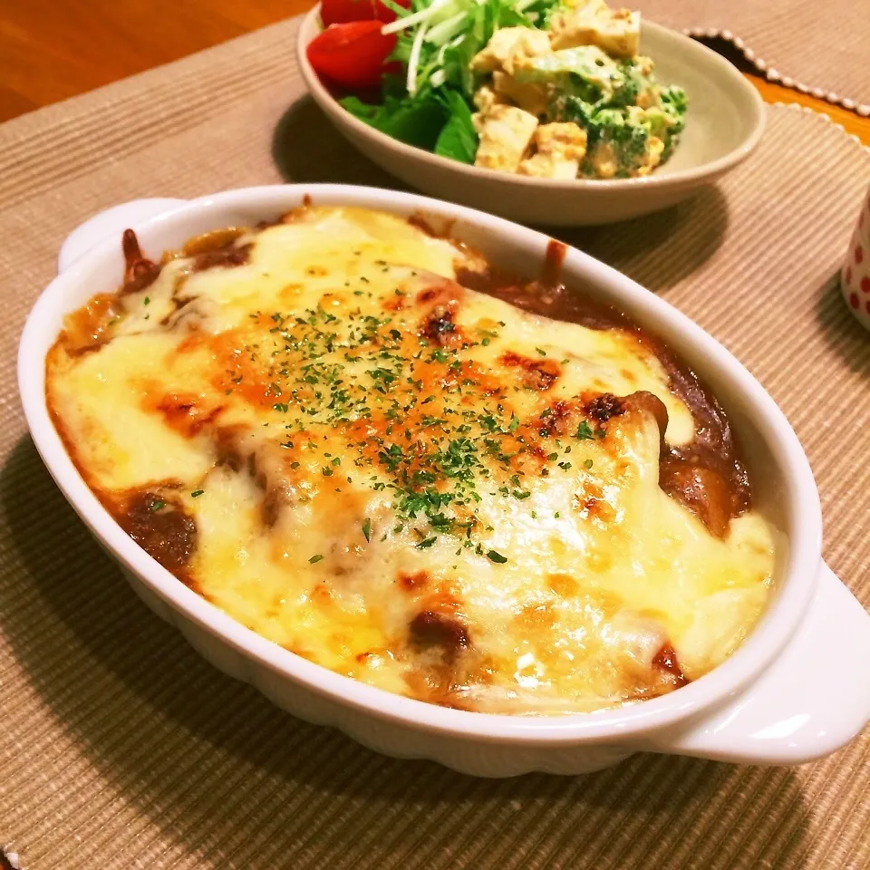 Snapdishの料理写真:前日カレーとレンジで作るホワイトソース♪のドリア♪|ニコさん