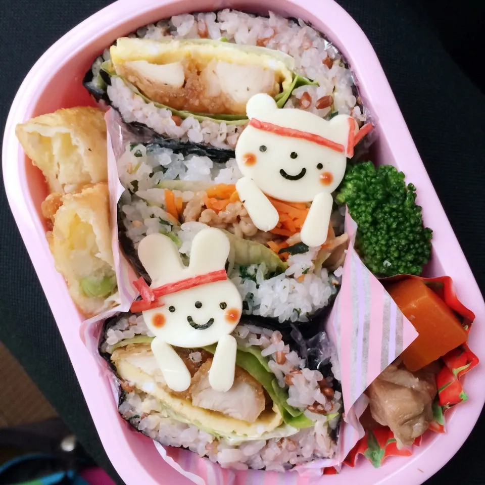 あかぐみ頑張れ☆おにぎらず弁当！|はるちるさん