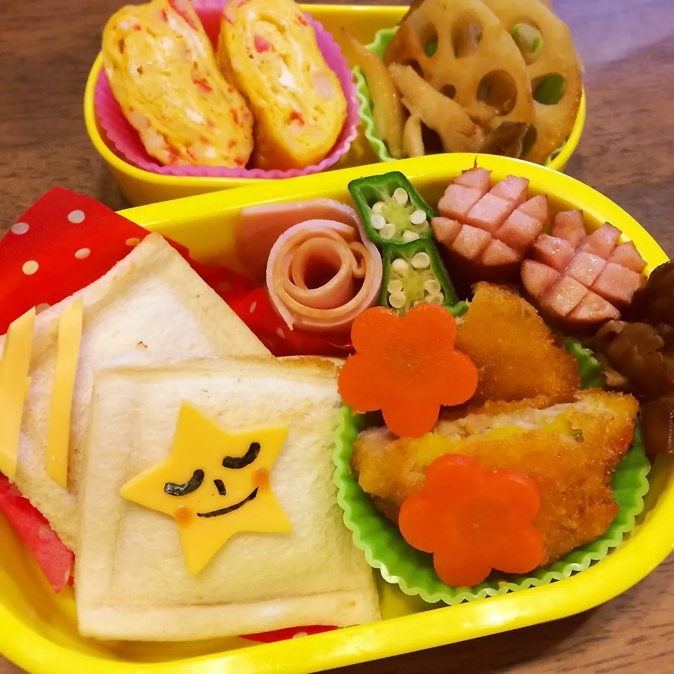 Snapdishの料理写真:ホットサンド弁当|はるちるさん