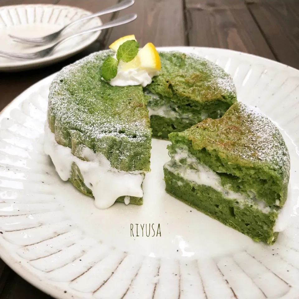 Snapdishの料理写真:卵や生クリーム不要❤️混ぜて焼くだけのベジタブルケーキ|riyusaさん