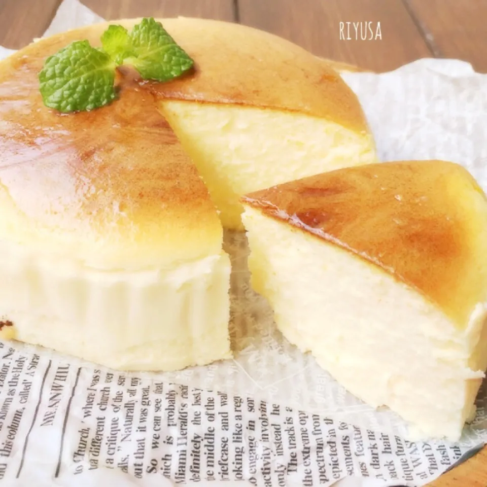 保存版にして欲しいレシピ❤️瞬溶けスフレチーズケーキ|riyusaさん