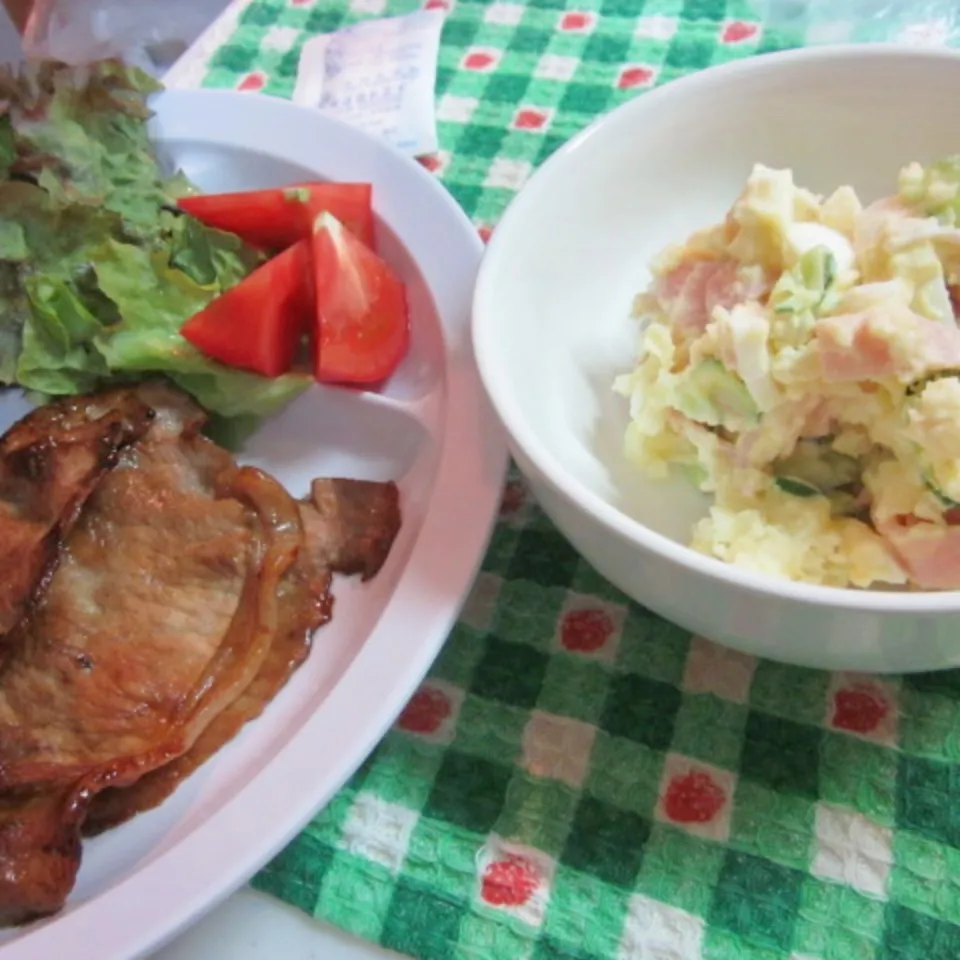 豚のしょうが焼き＆新じゃがでポテトサラダ|くりりんさん