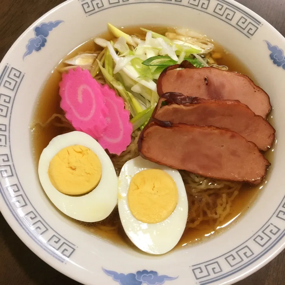 Snapdishの料理写真:ラーメン🍜|み〜さん