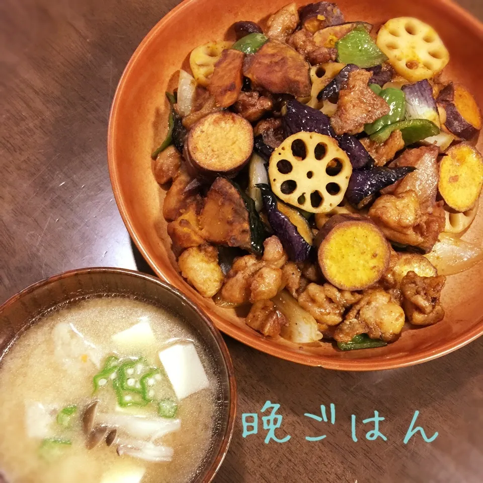 鶏と秋野菜の黒酢炒め&すり身汁|み〜さん