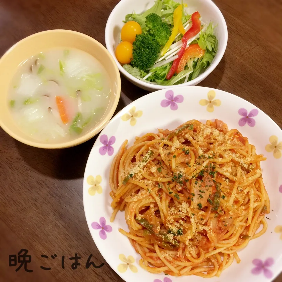 ナポリタン&白菜のクリーム煮&サラダ|み〜さん