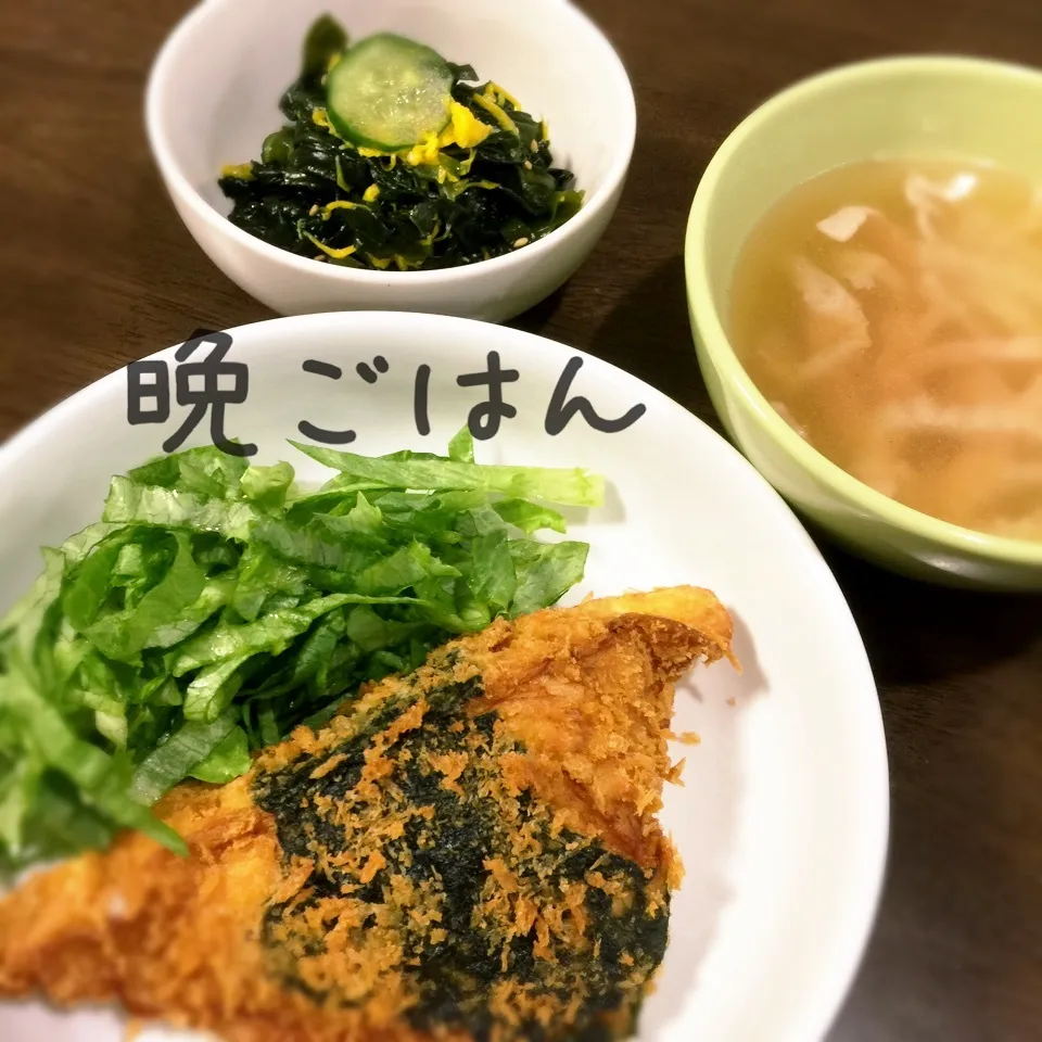 Snapdishの料理写真:納豆はんぺん&新わかめの酢の物&白菜スープ|み〜さん