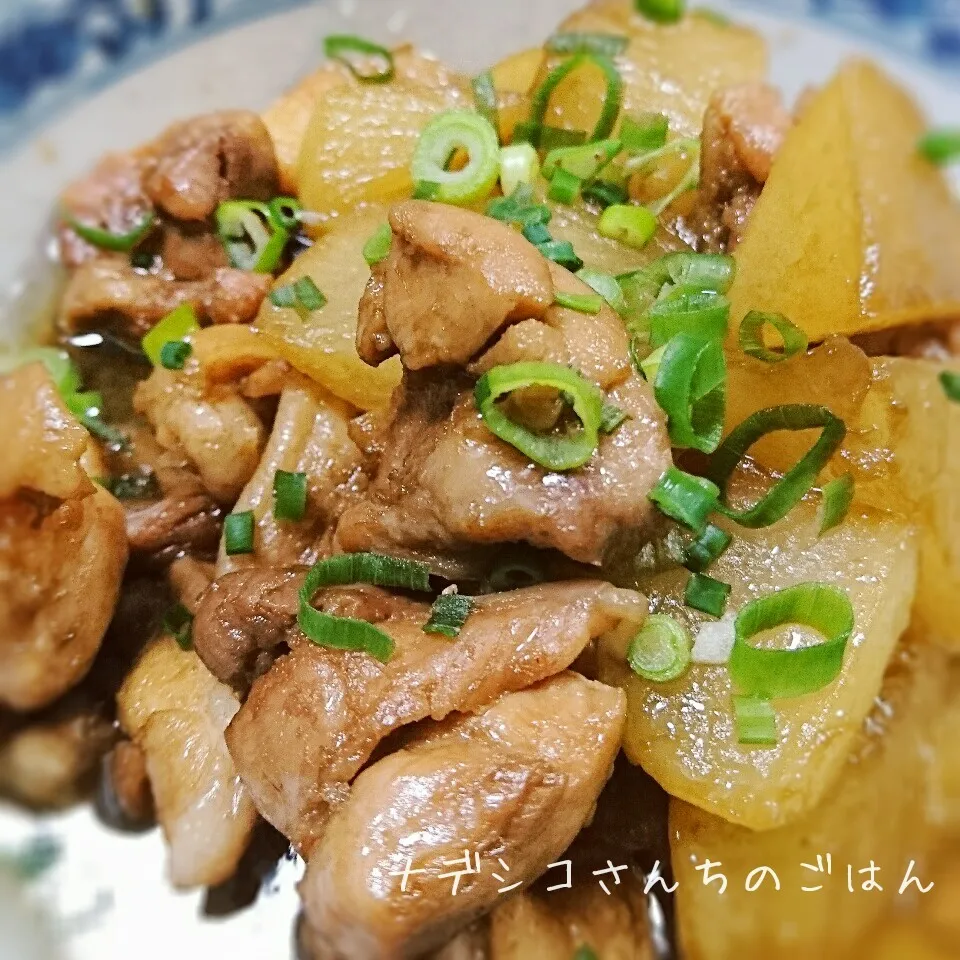 汁まで飲み干したい☆鶏肉と大根の香醋煮|ナデシコさん