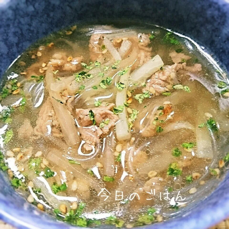 めっちゃ簡単☆牛肉と大根と春雨の韓国風スープ|ナデシコさん