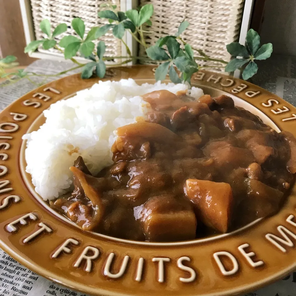 ♡♡牛スジとろりんちょなカレーライス♡♡|ユッキーさん