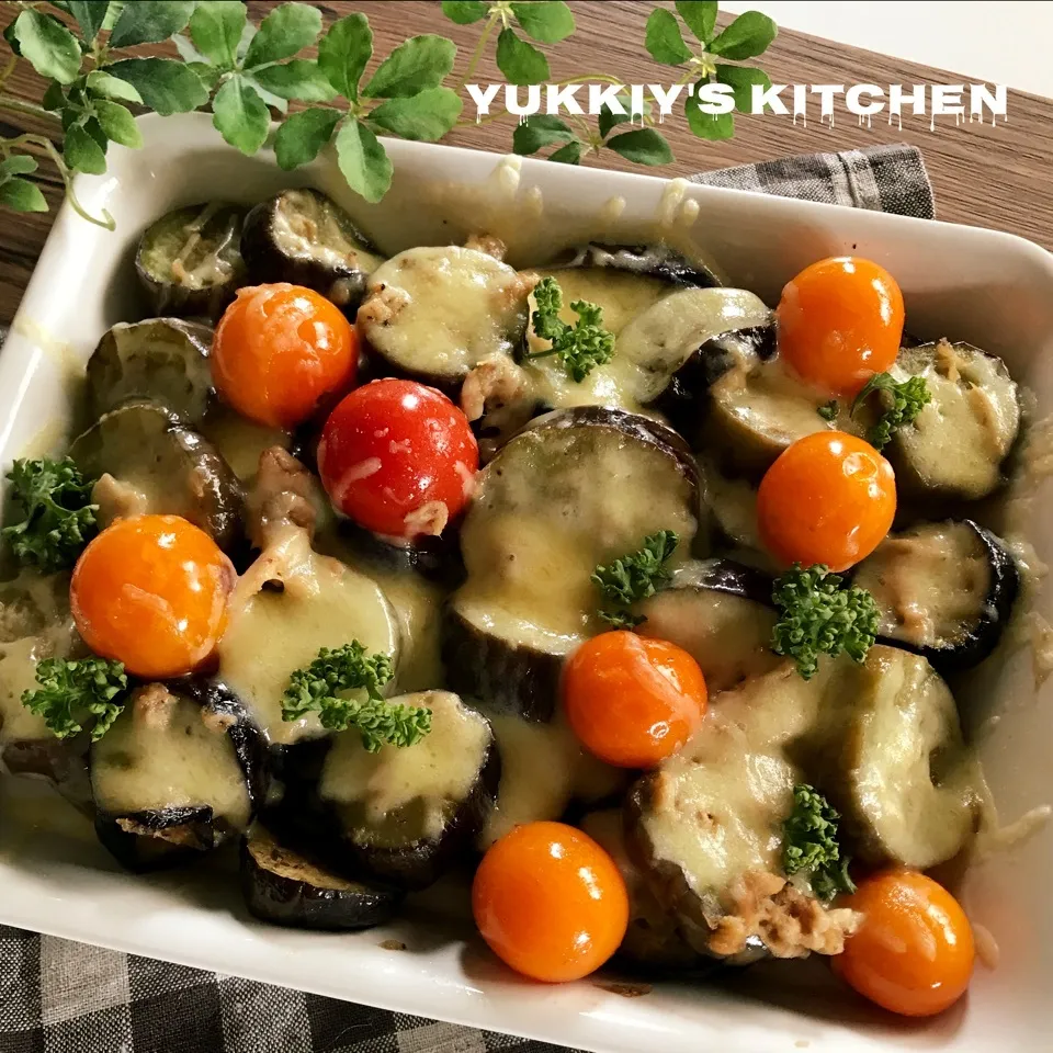 ♡♡海猫さんの茄子とプチトマトのチーズ焼き♡♡|ユッキーさん