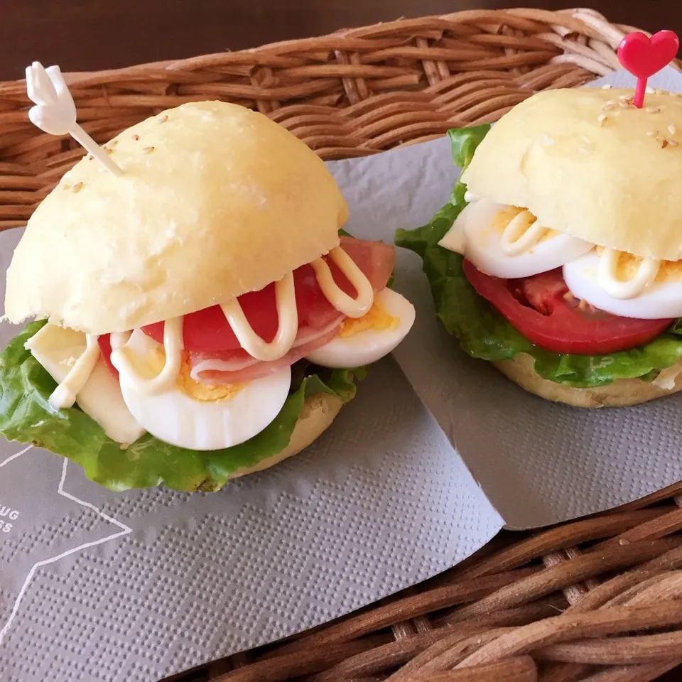 🥚ふんわりたまごパン🍔|ヒーコさん