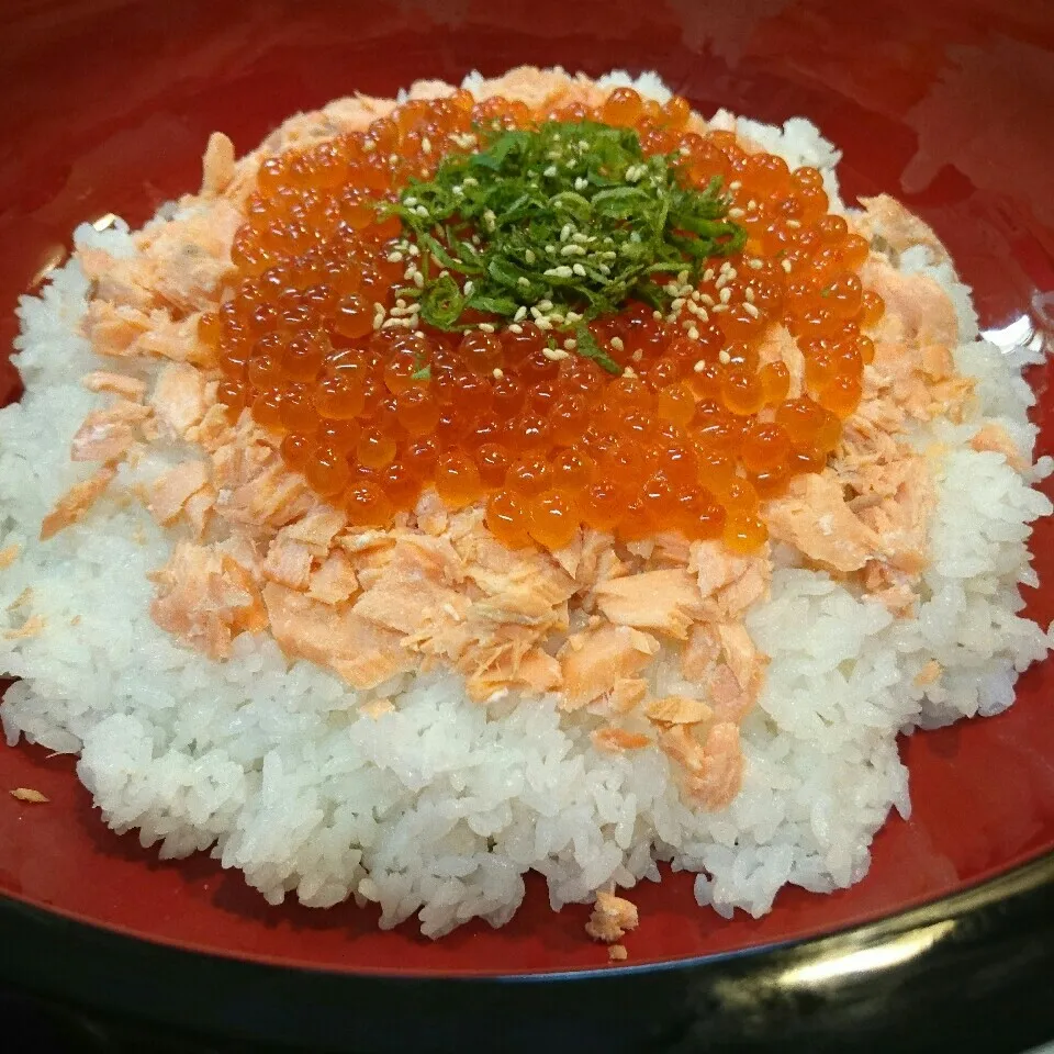 鮭とイクラの親子丼|やみぃさん