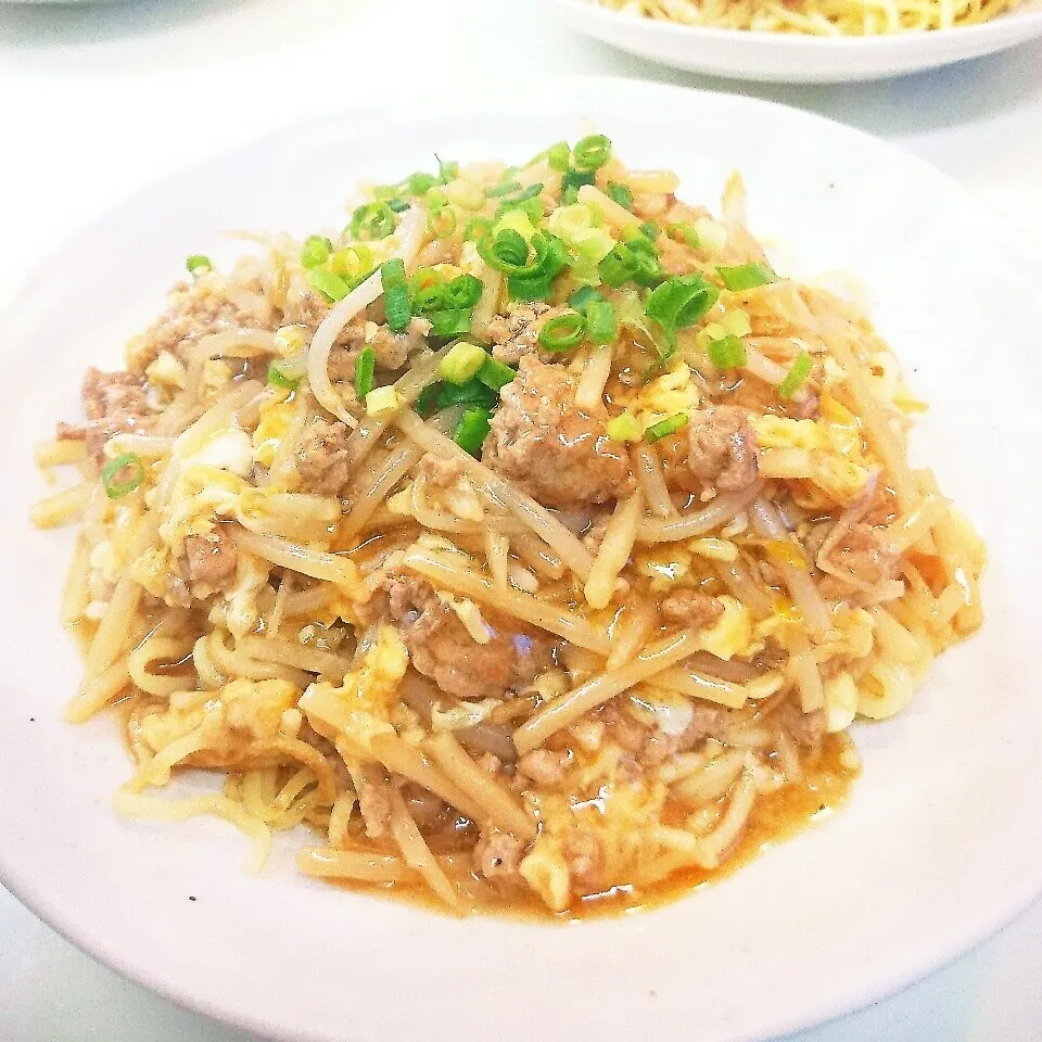 ラーメンスープで手抜き☆スーラーあんかけ焼きそば(^-^)|やみぃさん