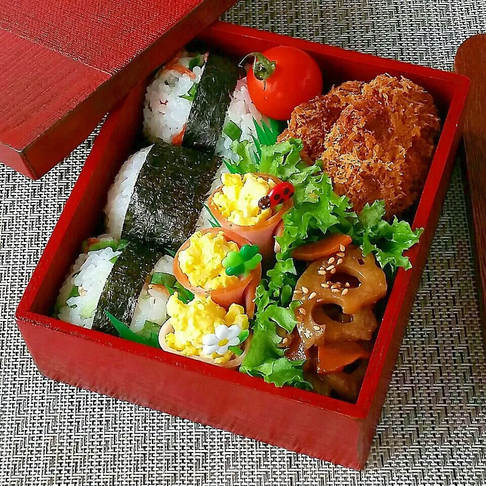 Snapdishの料理写真:ﾌｨﾚｶﾂ弁当⌒☆|bettyさん