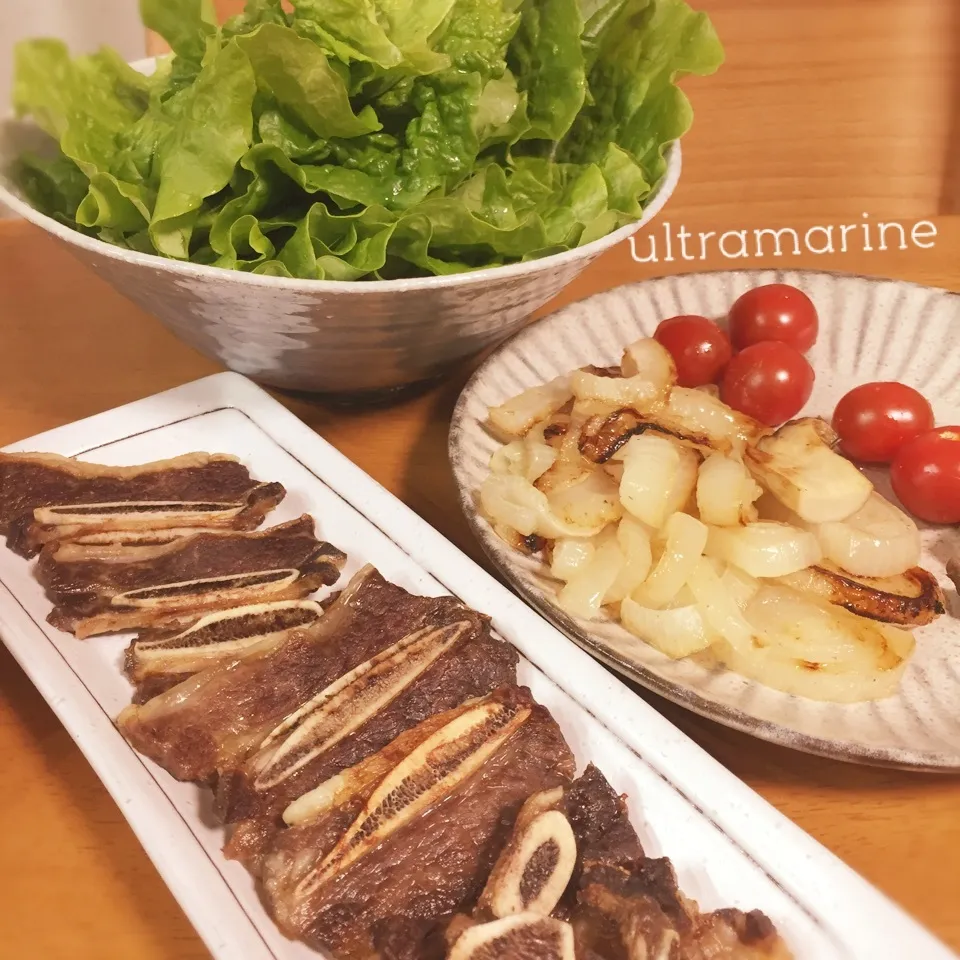 Snapdishの料理写真:＊スペアリブ、新玉ねぎのグリル焼き♪＊|ultramarineさん