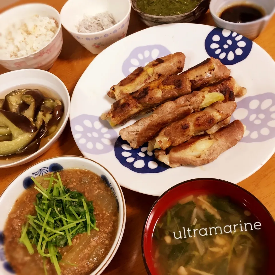 Snapdishの料理写真:＊なすの豚巻き、冬瓜のそぼろ煮…秋ごはん＊|ultramarineさん