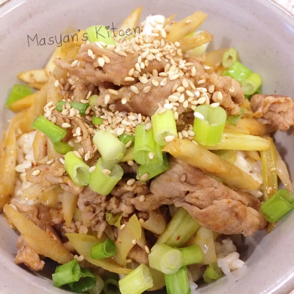 自家製甜麺醤使用 豚セロリキムチ丼|Miyukiさん